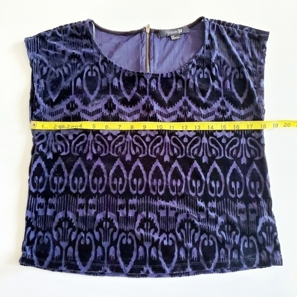 1171 * Forever 21 Burnout Velvet Crop Top Size Juniors S - Picture 5 of 6